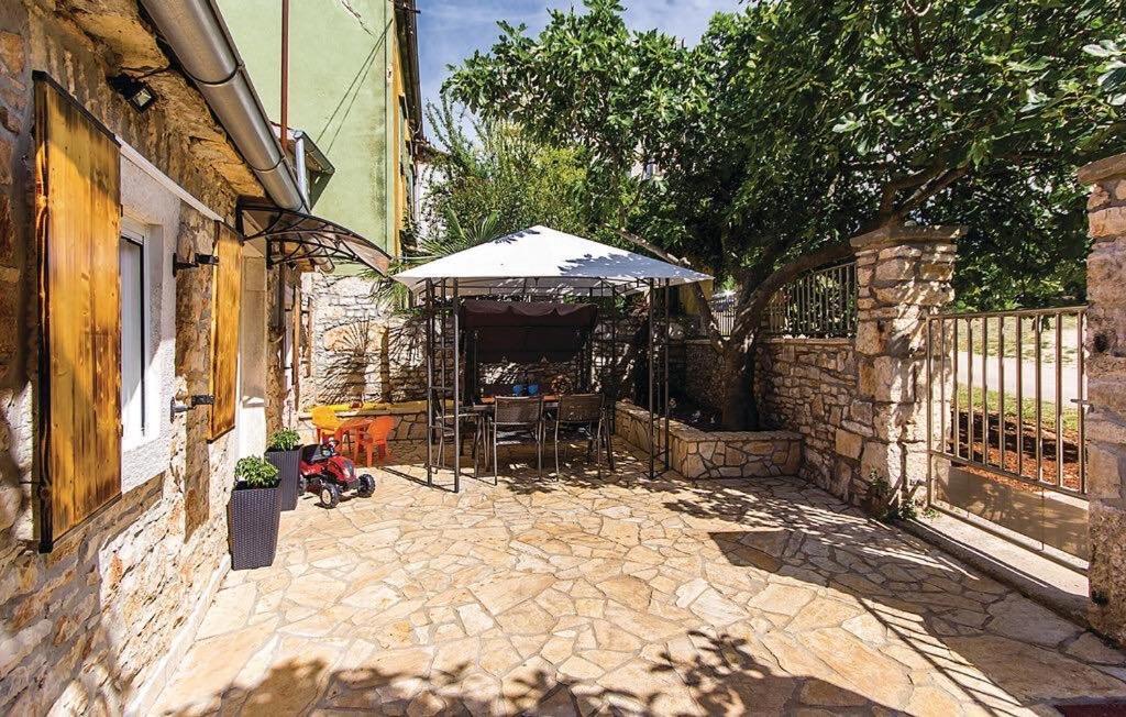 Holiday House Carpe Diem Pula Apartment ภายนอก รูปภาพ