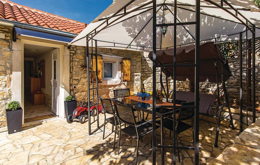 Holiday House Carpe Diem Pula Apartment ภายนอก รูปภาพ