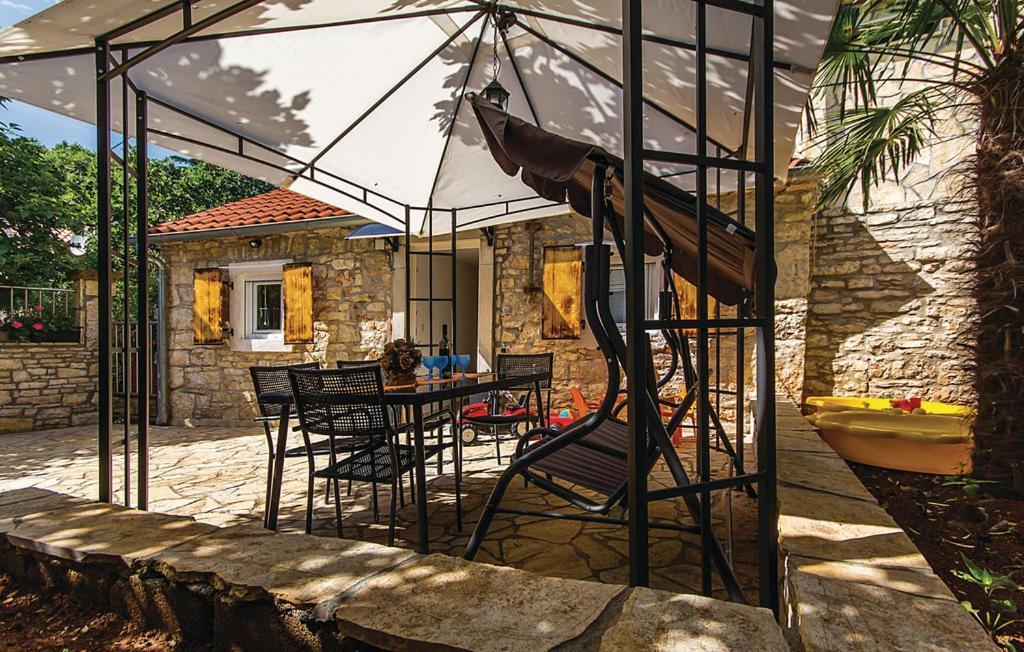 Holiday House Carpe Diem Pula Apartment ภายนอก รูปภาพ