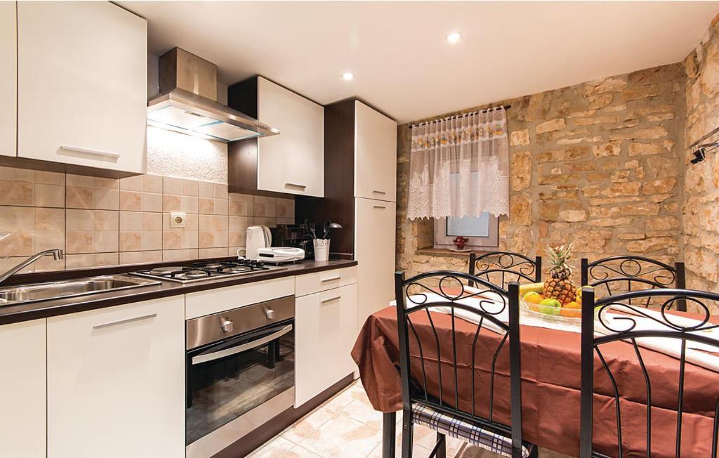 Holiday House Carpe Diem Pula Apartment ภายนอก รูปภาพ